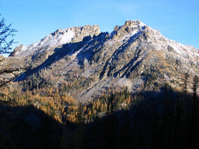 At Saska Pass, we had our first view of Pinnacle Moun